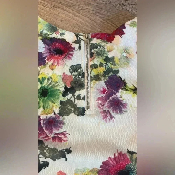 Gracia Fashion Top - Picture 5 of 6